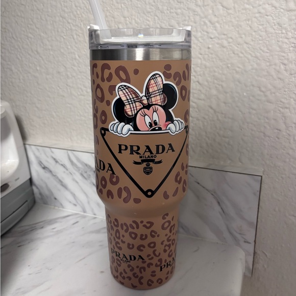 Minnie Mouse x Stanley 40 oz - Picture 1 of 5